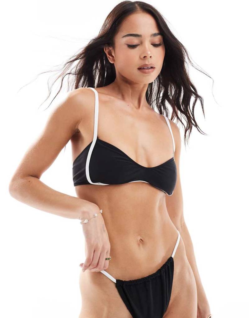 Miss Selfridge - Bikinioberteil in Schwarz mit Einfassung in kontrastierendem Creme von Miss Selfridge