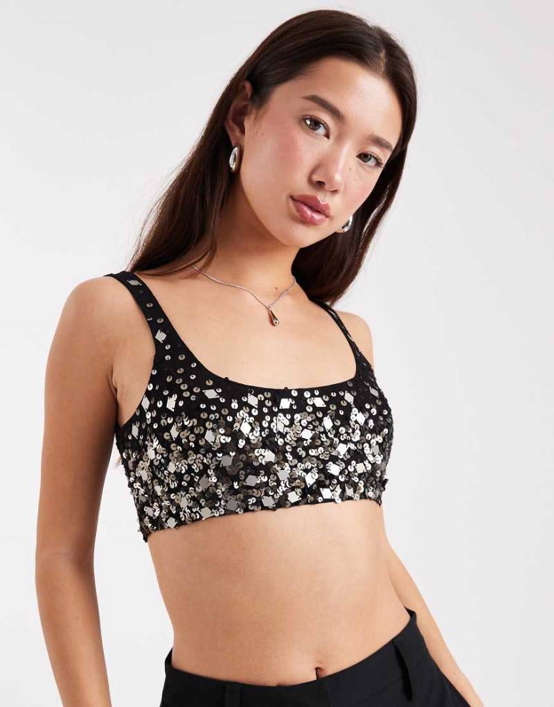Miss Selfridge - Bralette in Schwarz mit Perlenverzierung von Miss Selfridge