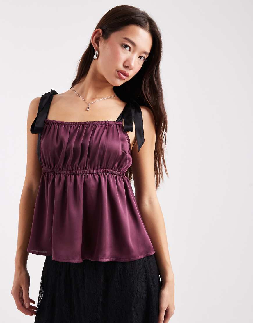 Miss Selfridge - Camisole aus Satin in Feigenrot mit Bindeband an der Schulter-Rosa von Miss Selfridge