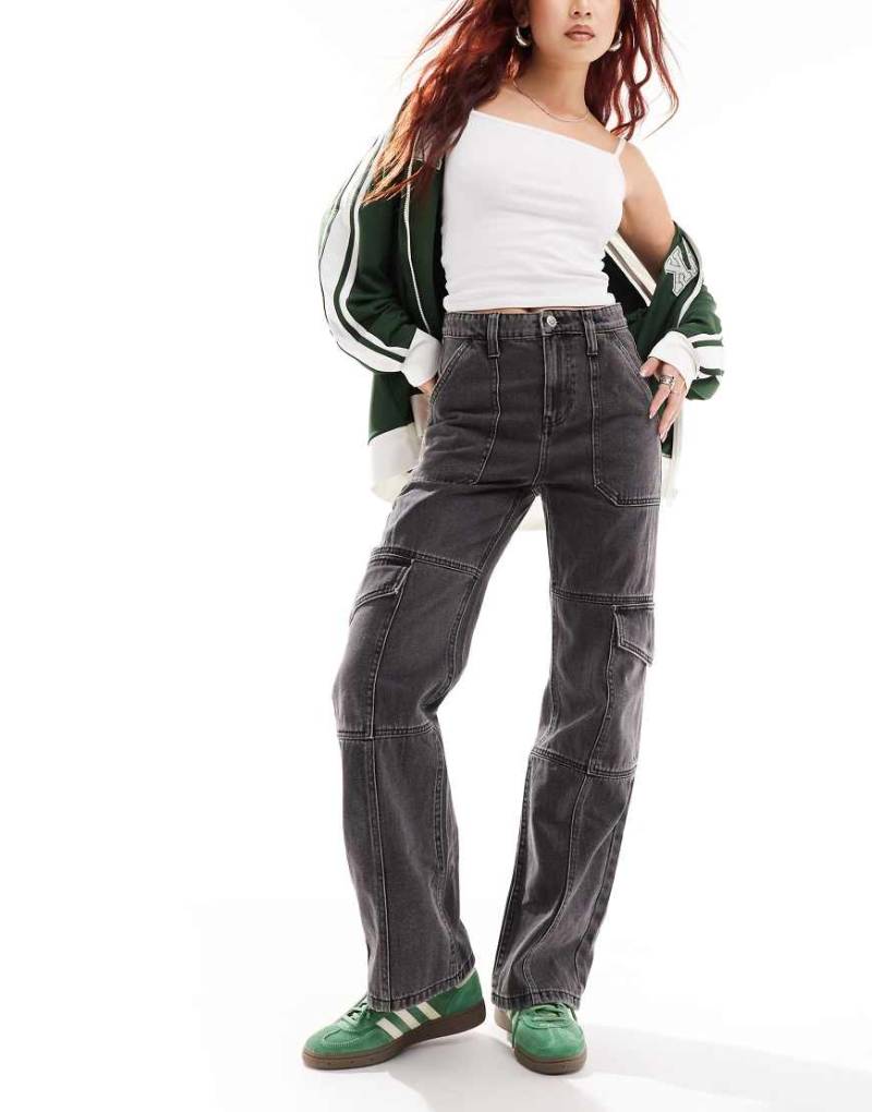 Miss Selfridge - Cargo-Jeans mit weitem Schnitt in Schwarz von Miss Selfridge