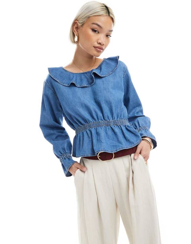 Miss Selfridge - Chambray-Schößchenoberteil in mittlerer Waschung mit Rüschen-Blau von Miss Selfridge