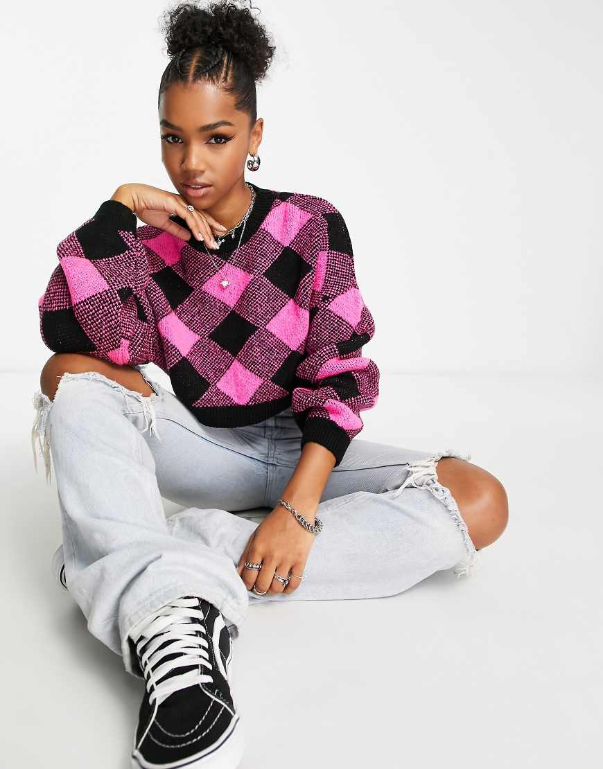 Miss Selfridge - Cropped-Strickpullover in Rosa mit Rautenmuster von Miss Selfridge