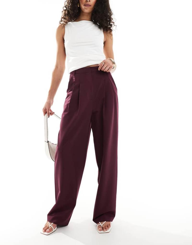 Miss Selfridge - Elegante Hose in dunklem Pflaumenlila mit weitem Schnitt-Rot von Miss Selfridge