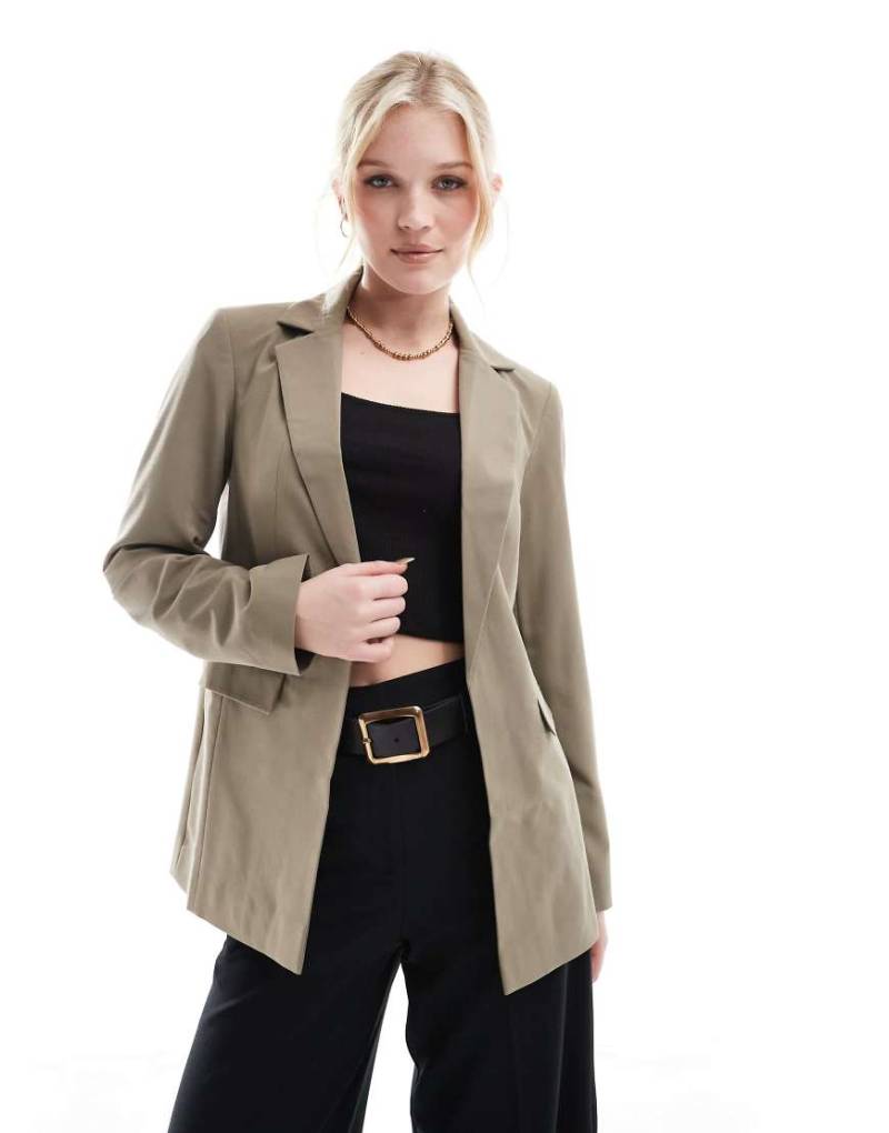Miss Selfridge - Essential - Lässig geschnittener Blazer-Grün von Miss Selfridge