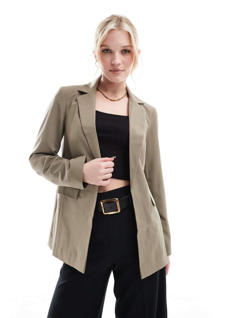 Miss Selfridge - Essential - Lässig geschnittener Blazer-Grün von Miss Selfridge