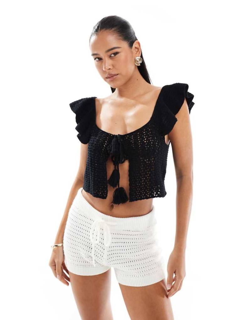 Miss Selfridge - Festival - Oberteil aus Häkelware in Schwarz mit Bindedetail von Miss Selfridge