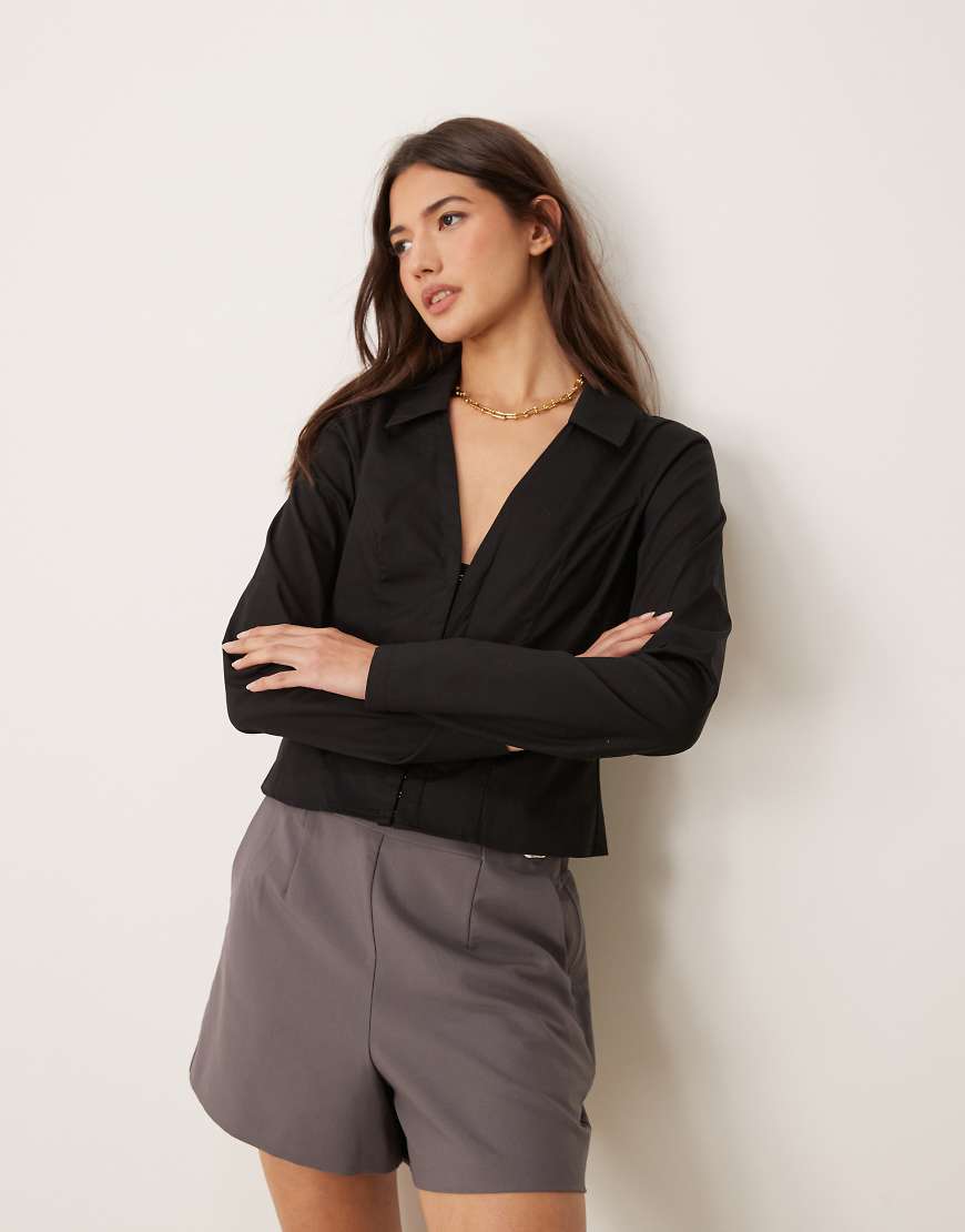 Miss Selfridge - Figurbetontes Popeline-Hemd in Schwarz von Miss Selfridge