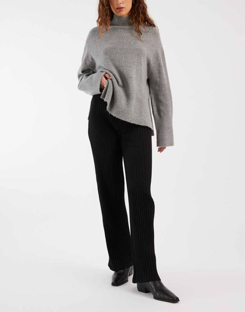 Miss Selfridge - Gerippte Hose in Schwarz mit weitem Bein von Miss Selfridge