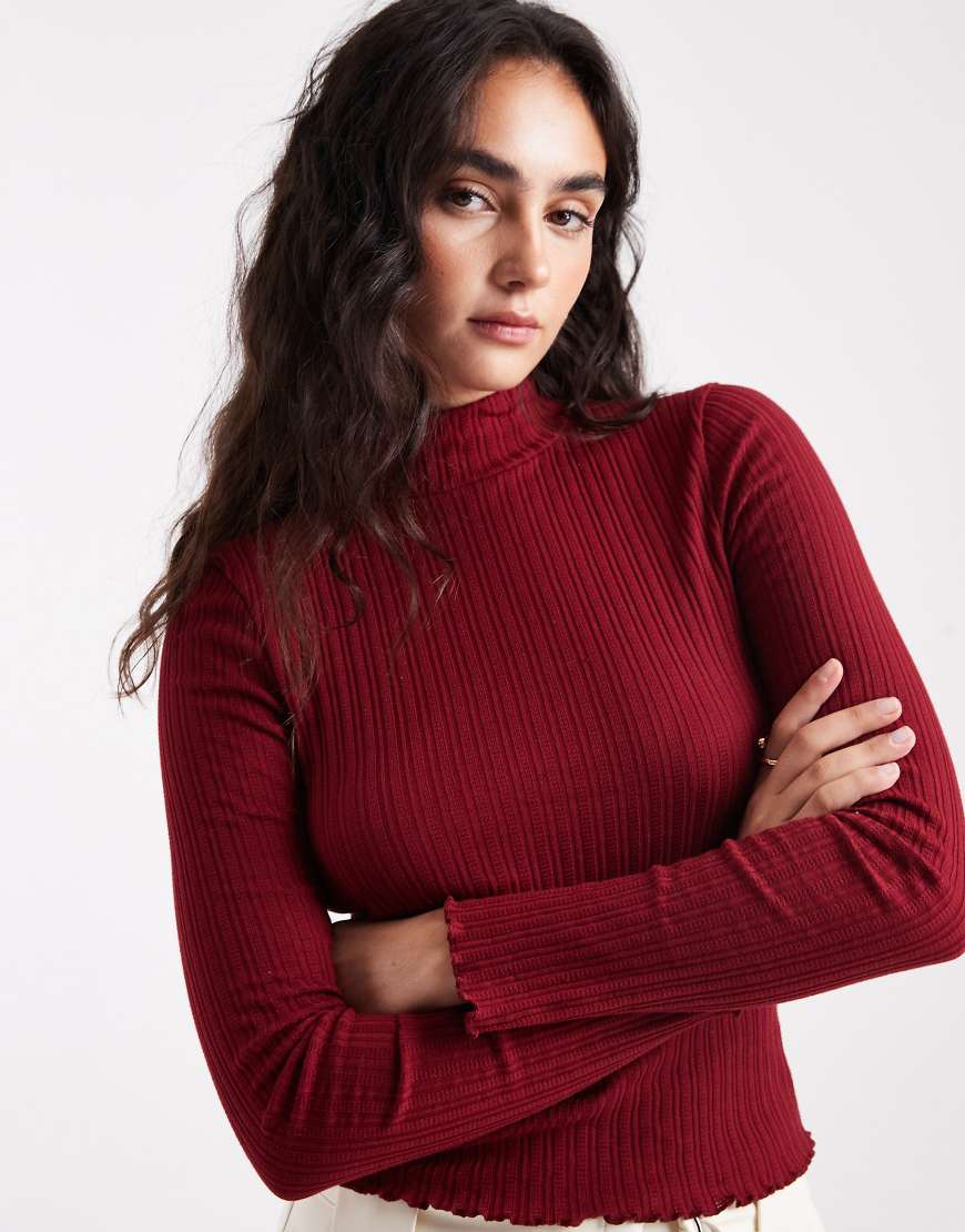 Miss Selfridge - Geripptes, hochgeschlossenes Oberteil in Rot-Bunt von Miss Selfridge