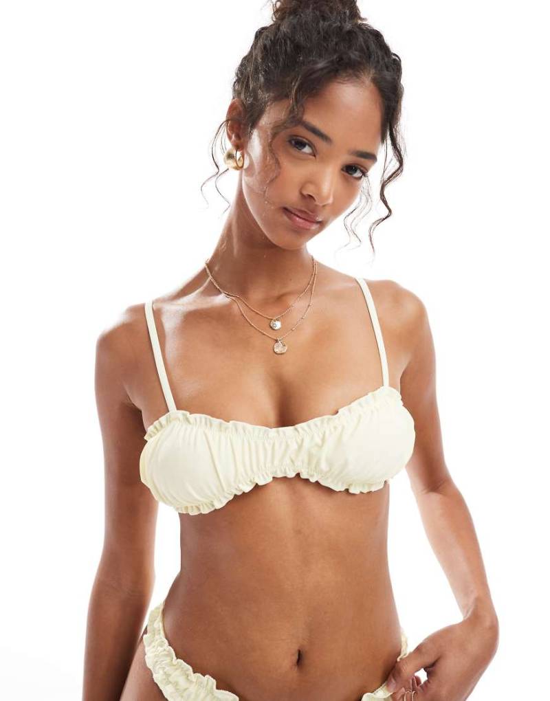 Miss Selfridge - Gerüschtes Bikini-Oberteil in Buttermilchgelb mit Raffung von Miss Selfridge