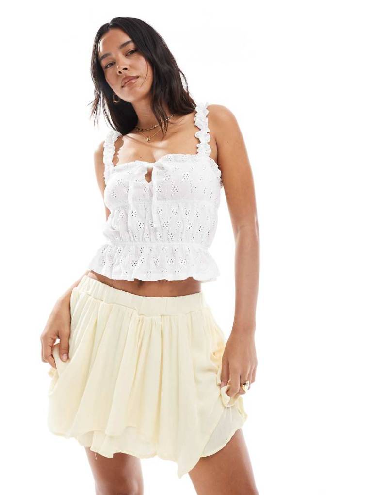 Miss Selfridge - Gestufter Minirock in Buttermilch-Gelb von Miss Selfridge