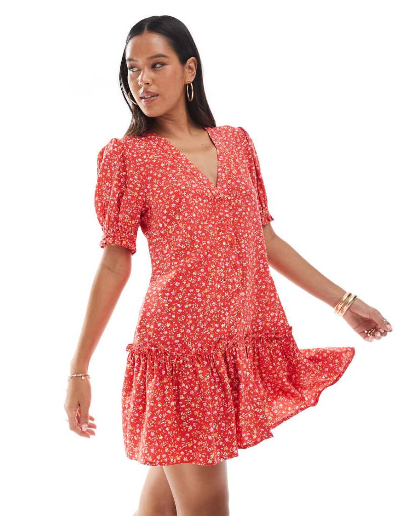 Miss Selfridge - Hängerkleid aus gesponnenem Material in Rot mit Blümchenmuster von Miss Selfridge