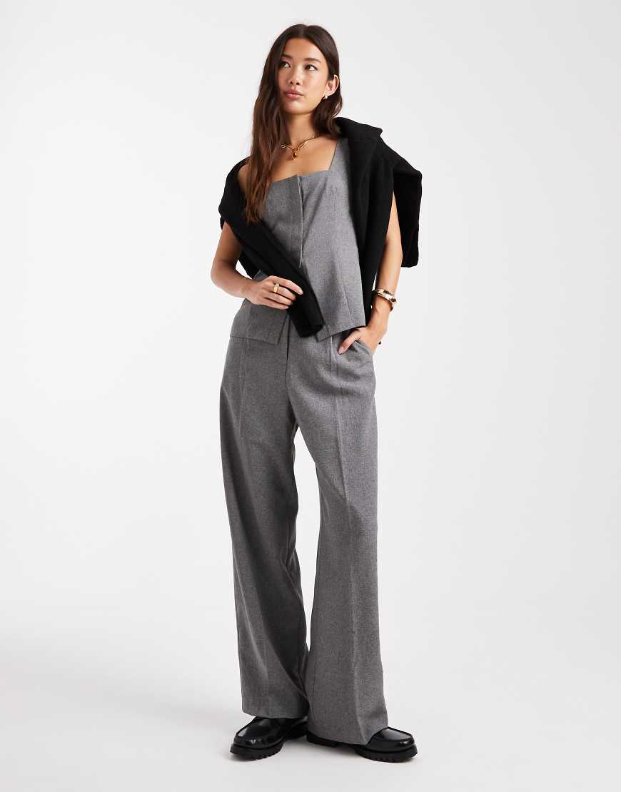 Miss Selfridge - Hose in Grau mit weitem Bein, Kombiteil von Miss Selfridge