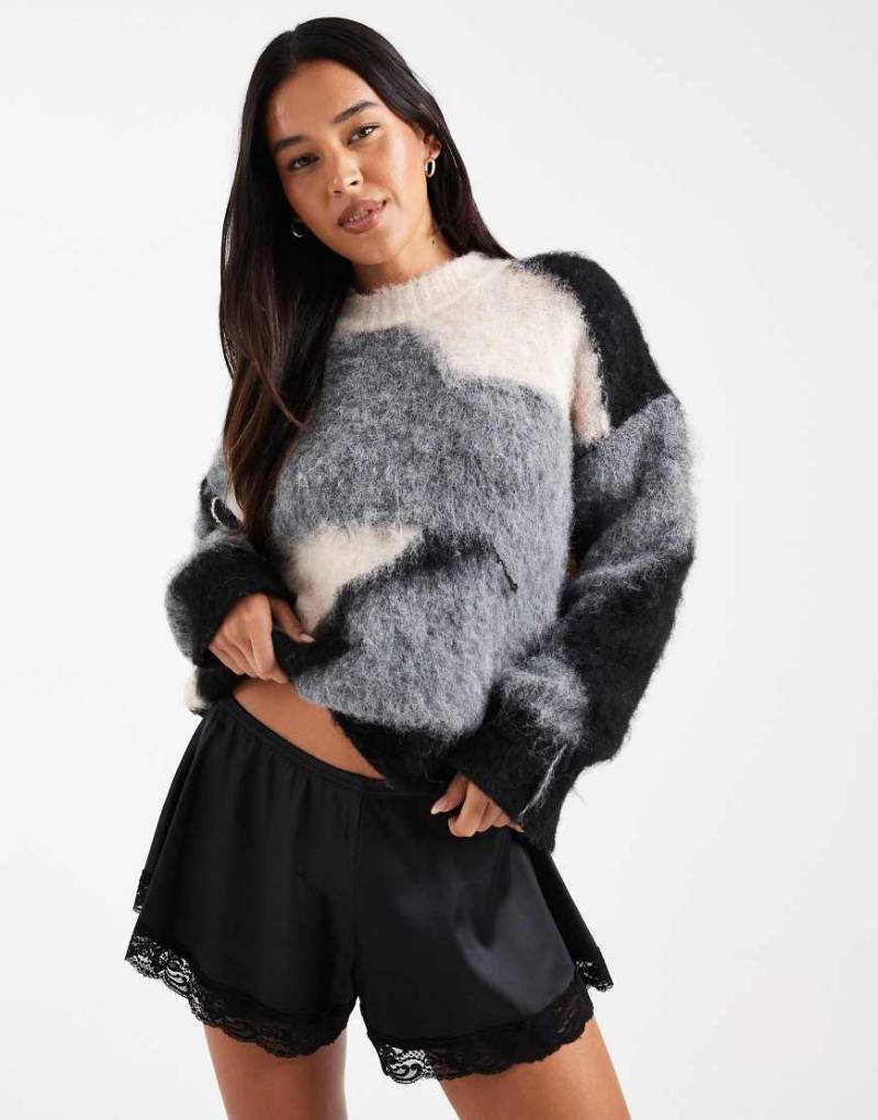 Miss Selfridge - Hotpant-Shorts aus Satin mit Spitzenbesatz-Schwarz von Miss Selfridge