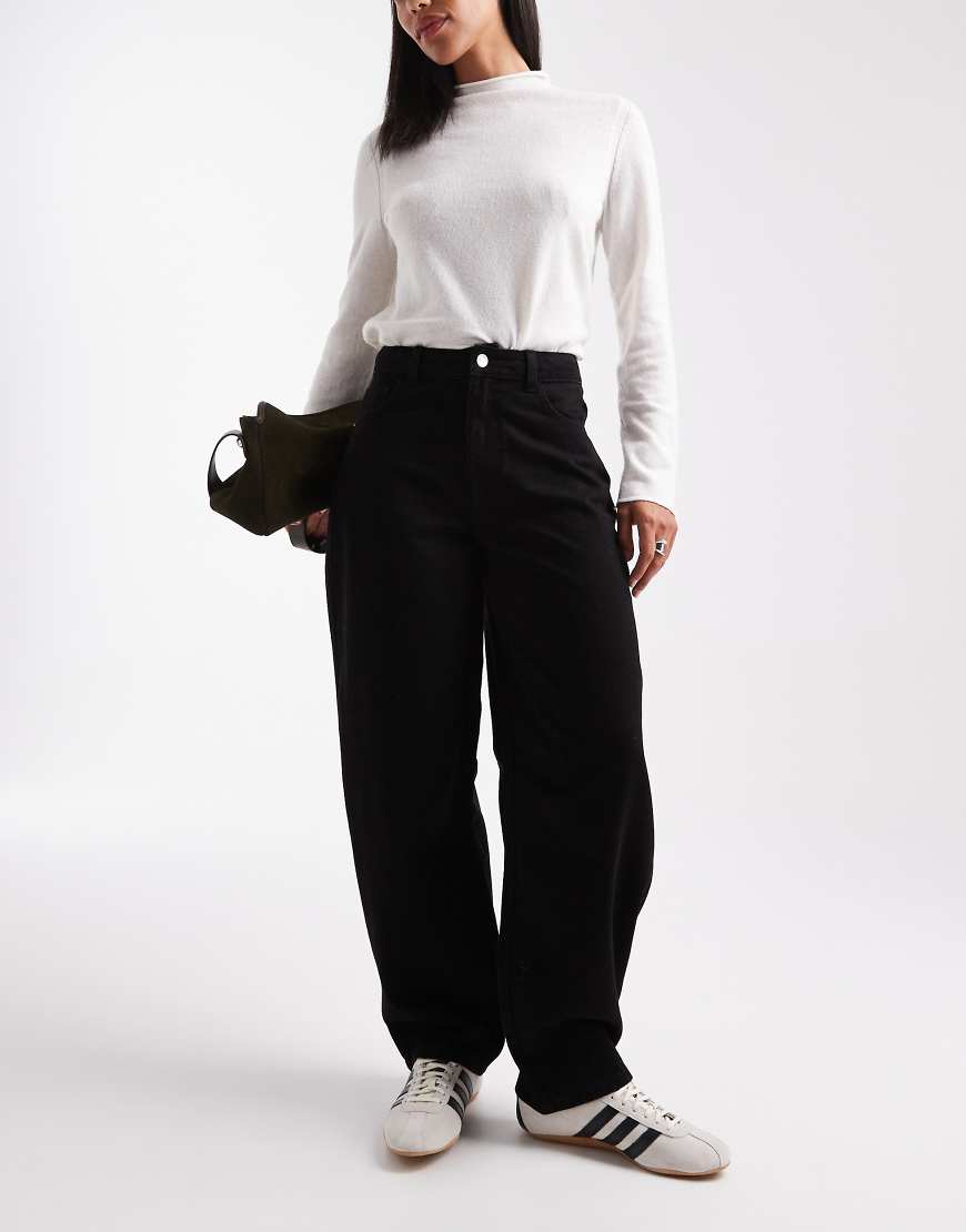 Miss Selfridge - Jeans in Schwarz mit Barrel-Leg-Schnitt von Miss Selfridge