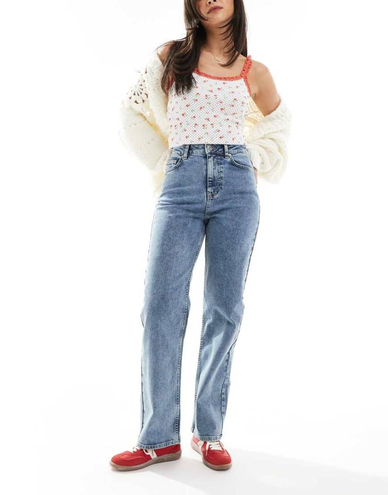 Miss Selfridge - Jeans in mittlerer Waschung mit geradem Beinschnitt-Schwarz von Miss Selfridge