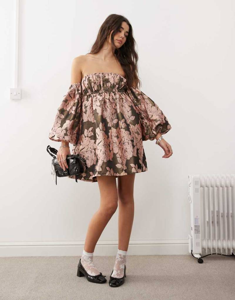 Miss Selfridge - Kleid mit Carmen-Ausschnitt, Puffärmeln und Jacquard-Muster-Bunt von Miss Selfridge