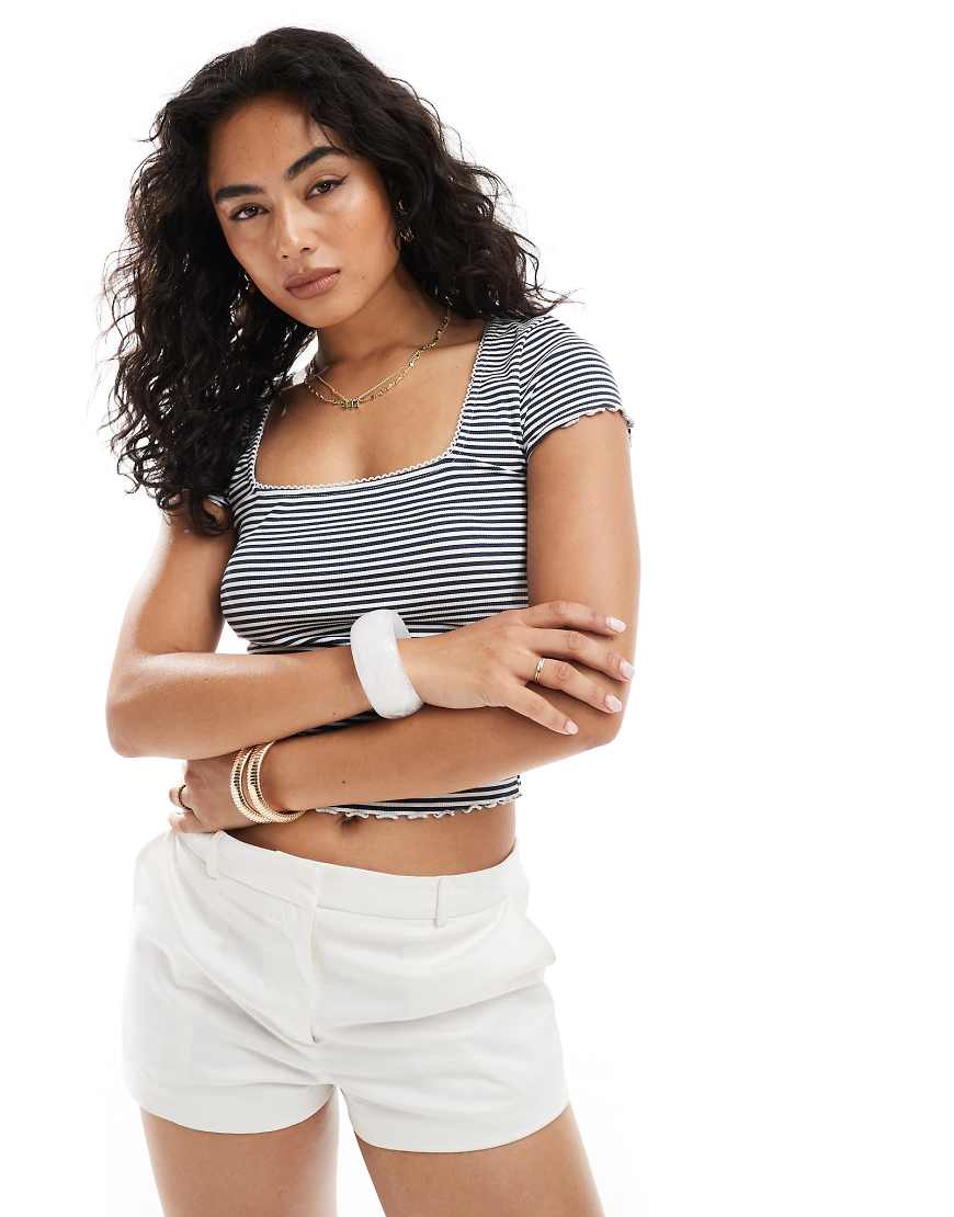 Miss Selfridge - Kurzärmliges, geripptes Oberteil mit Spitzenborte und Streifen-Bunt von Miss Selfridge