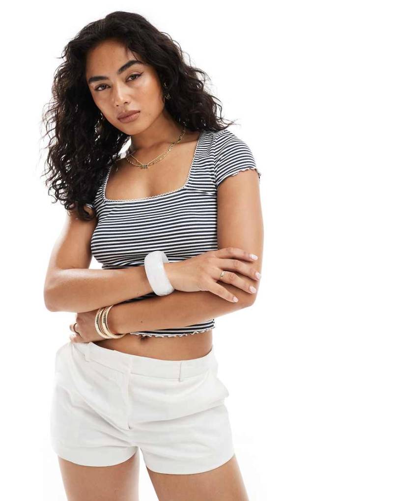 Miss Selfridge - Kurzärmliges, geripptes Oberteil mit Spitzenborte und Streifen-Bunt von Miss Selfridge