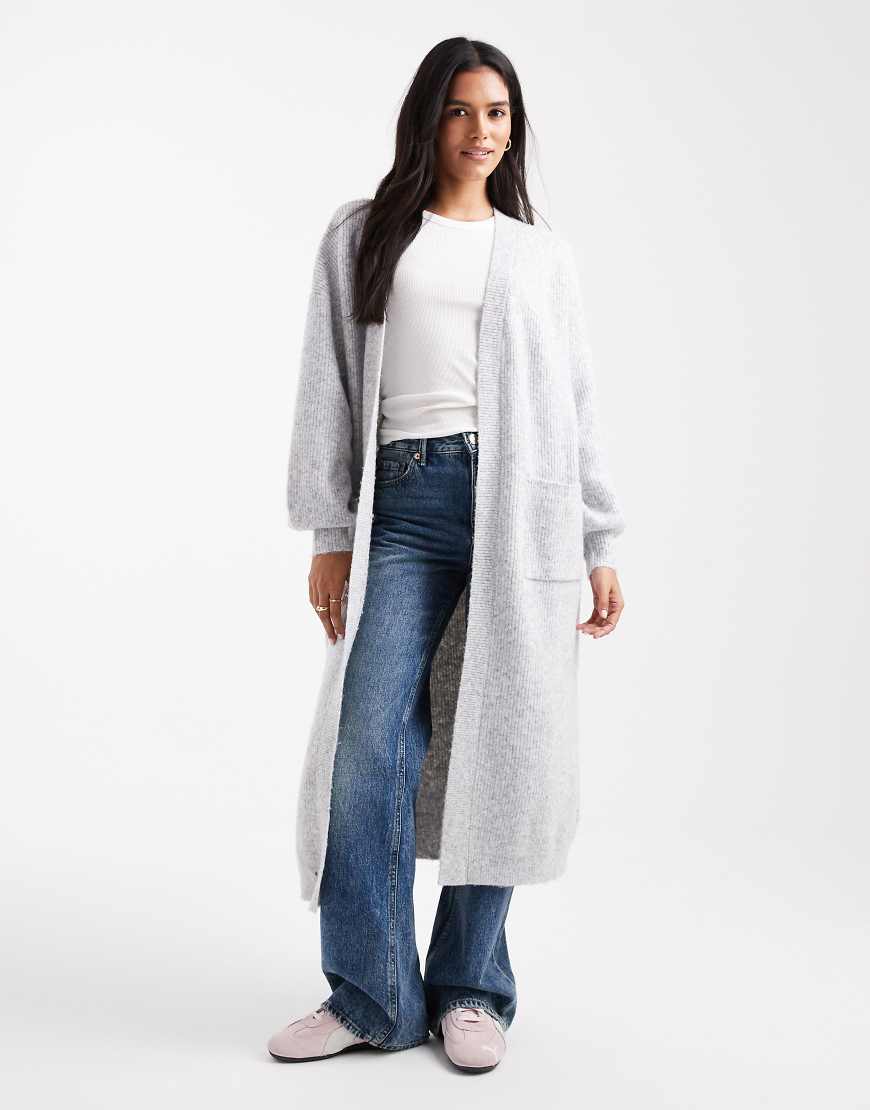 Miss Selfridge - Maxi-Strickjacke in Hellgrau meliert von Miss Selfridge