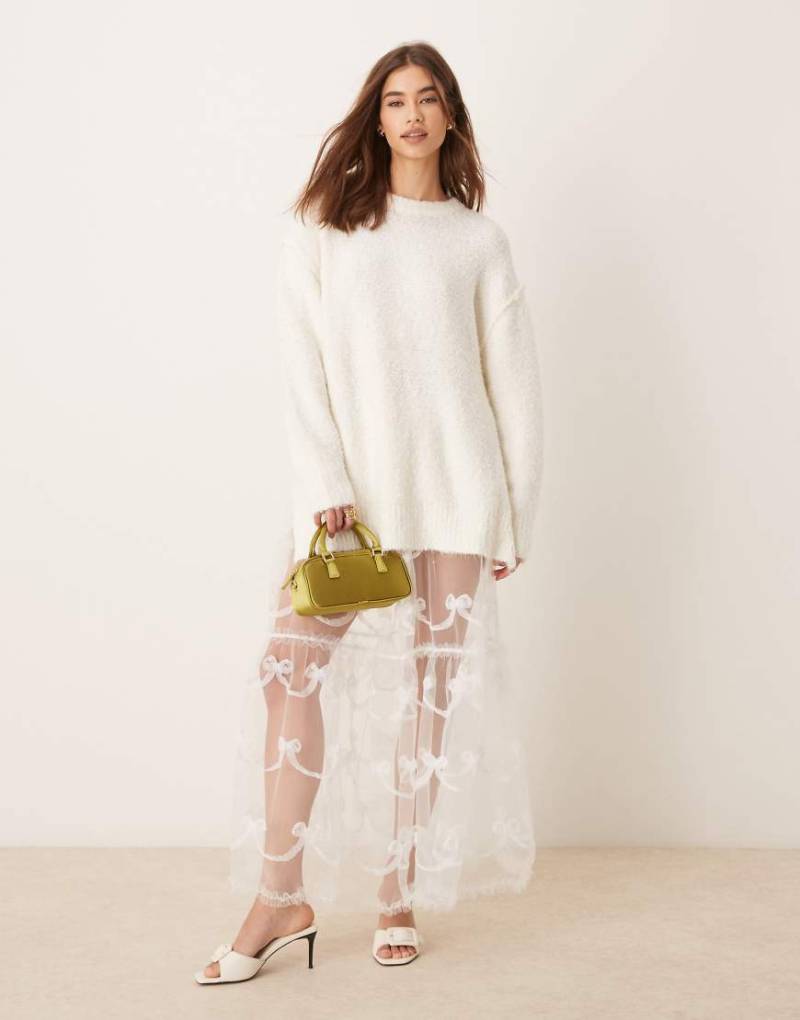 Miss Selfridge - Maxirock in transparentem Elfenbeinweiß mit Schleifendetail von Miss Selfridge