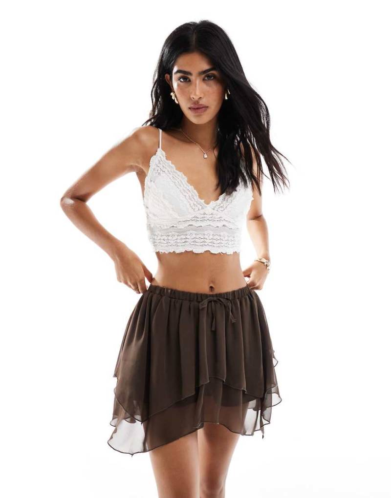 Miss Selfridge - Mehrlagiger Minirock in Braun von Miss Selfridge