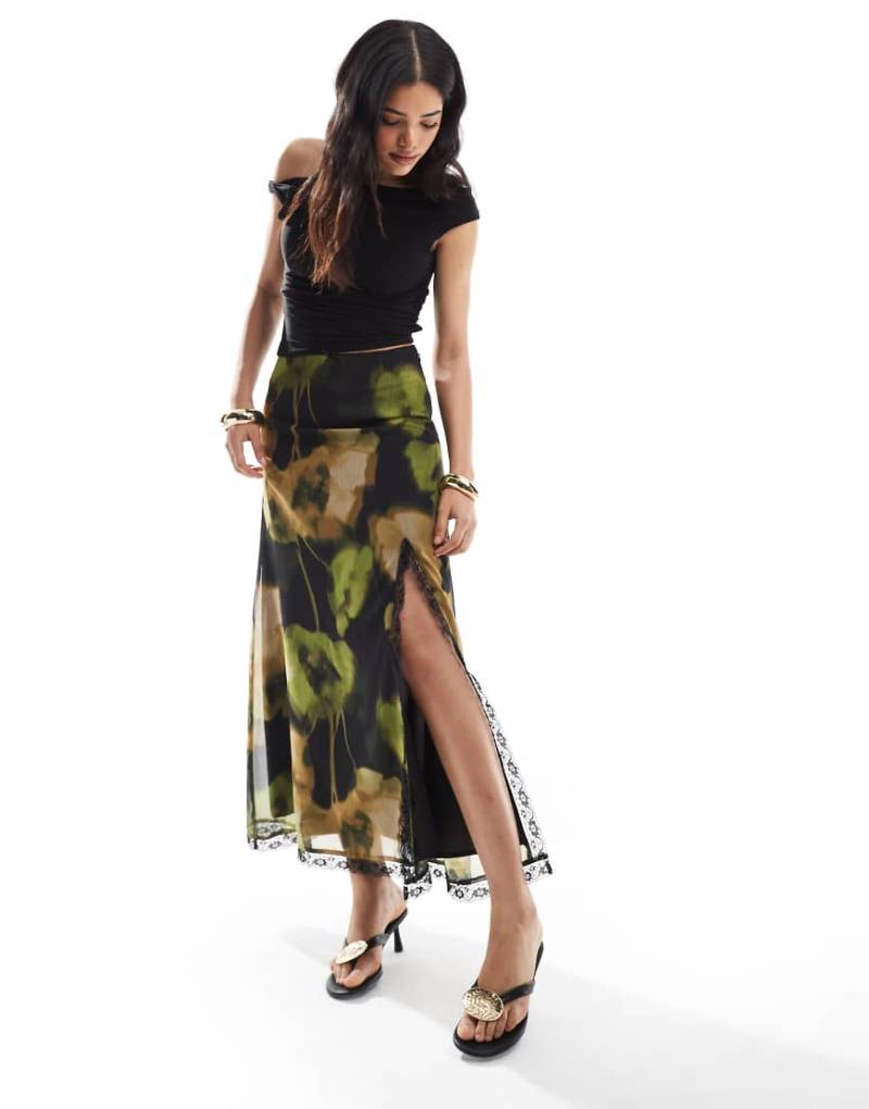 Miss Selfridge - Midirock mit verschwommenem Blumenprint und Picot-Borte-Bunt von Miss Selfridge