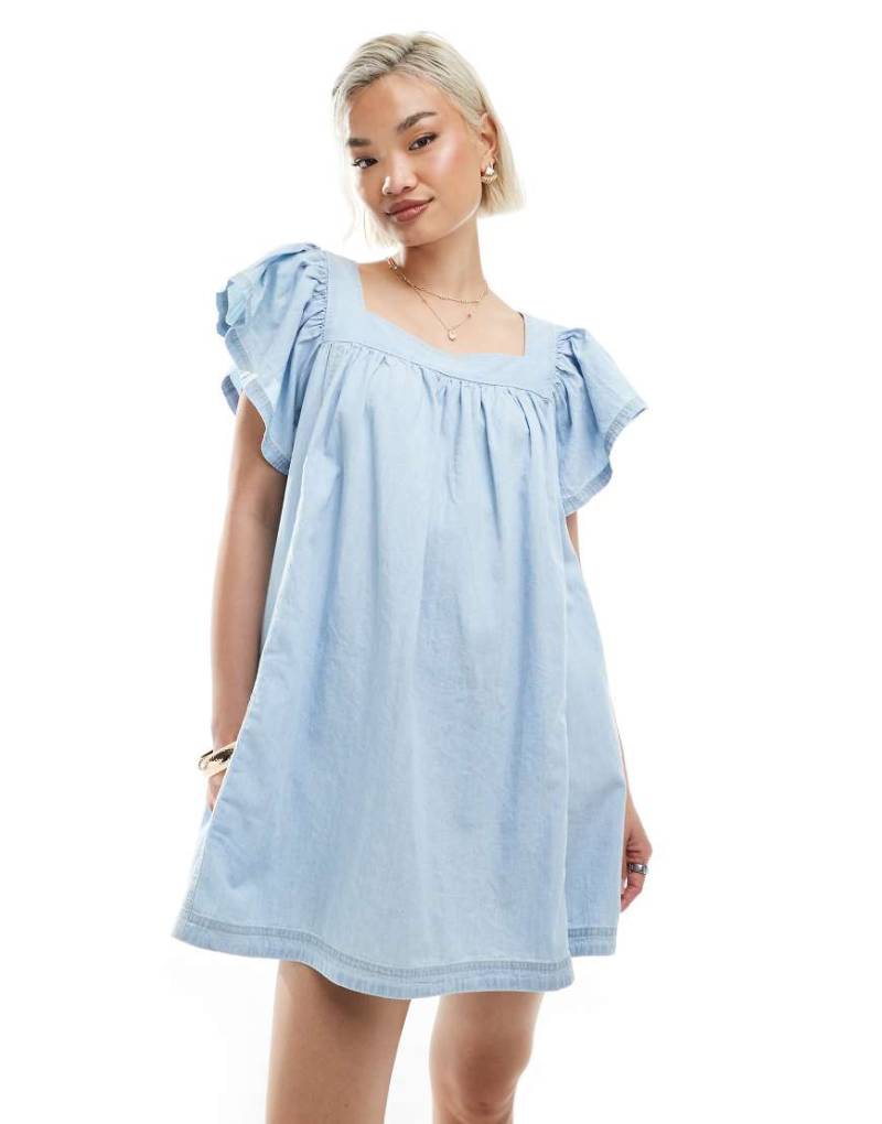 Miss Selfridge - Minikleid aus Chambray in Bleichwaschung-Blau von Miss Selfridge