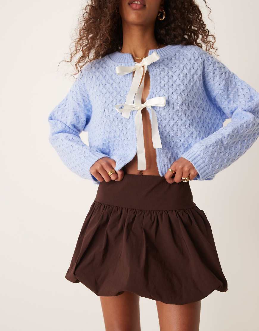 Miss Selfridge - Minirock mit Ballonsaum-Braun von Miss Selfridge