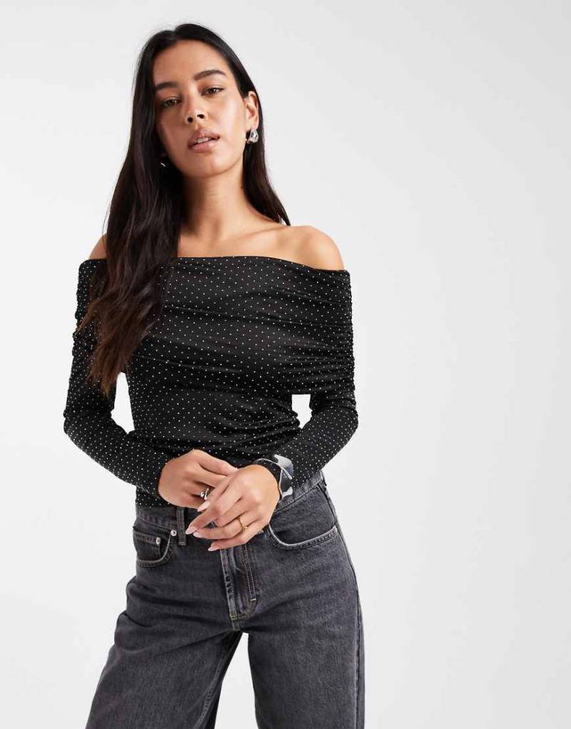 Miss Selfridge - Oberteil in Schwarz mit Carmen-Ausschnitt und Strassverzierung von Miss Selfridge