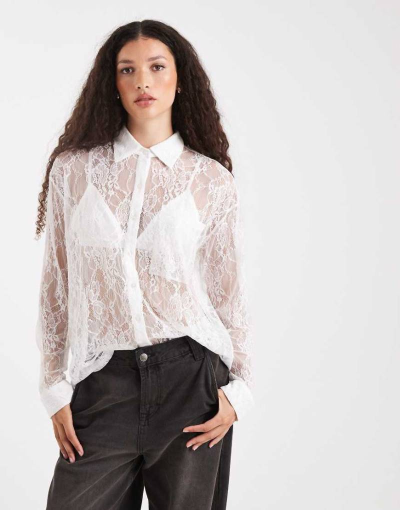 Miss Selfridge - Oversize-Hemd aus Satin in Weiß von Miss Selfridge