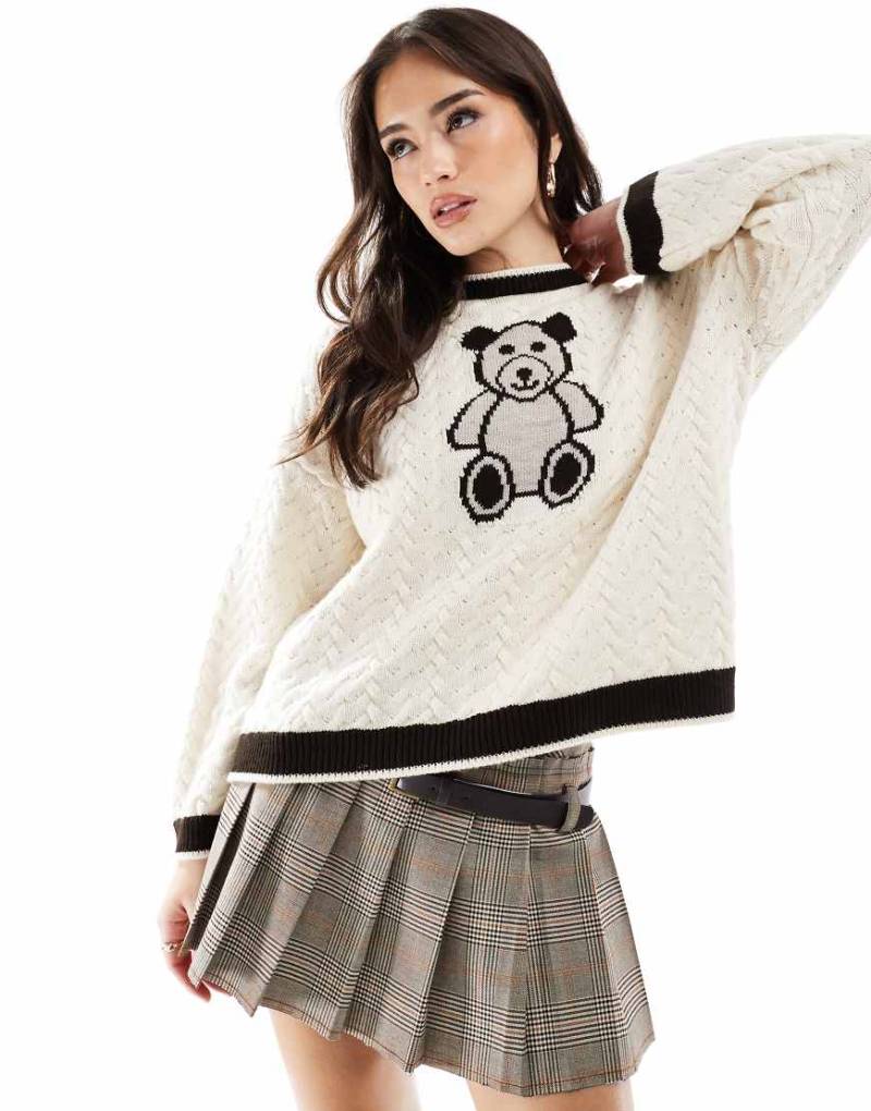 Miss Selfridge - Oversize-Jacquard-Strickpullover mit Zopfstrickmuster und Teddybärmotiv-Weiß Miss Selfridge - Oversize-Jacquard-Strickpullover mit Zopfstrickmuster und Teddybärmotiv-Weiß von Miss Selfridge
