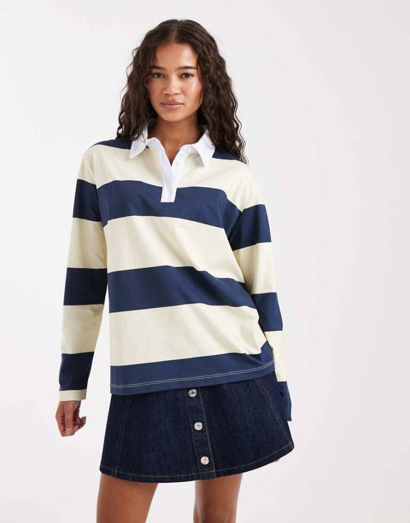 Miss Selfridge - Oversize-Rugby-Shirt in marineblau und buttermilchgelb gestreift-Bunt von Miss Selfridge