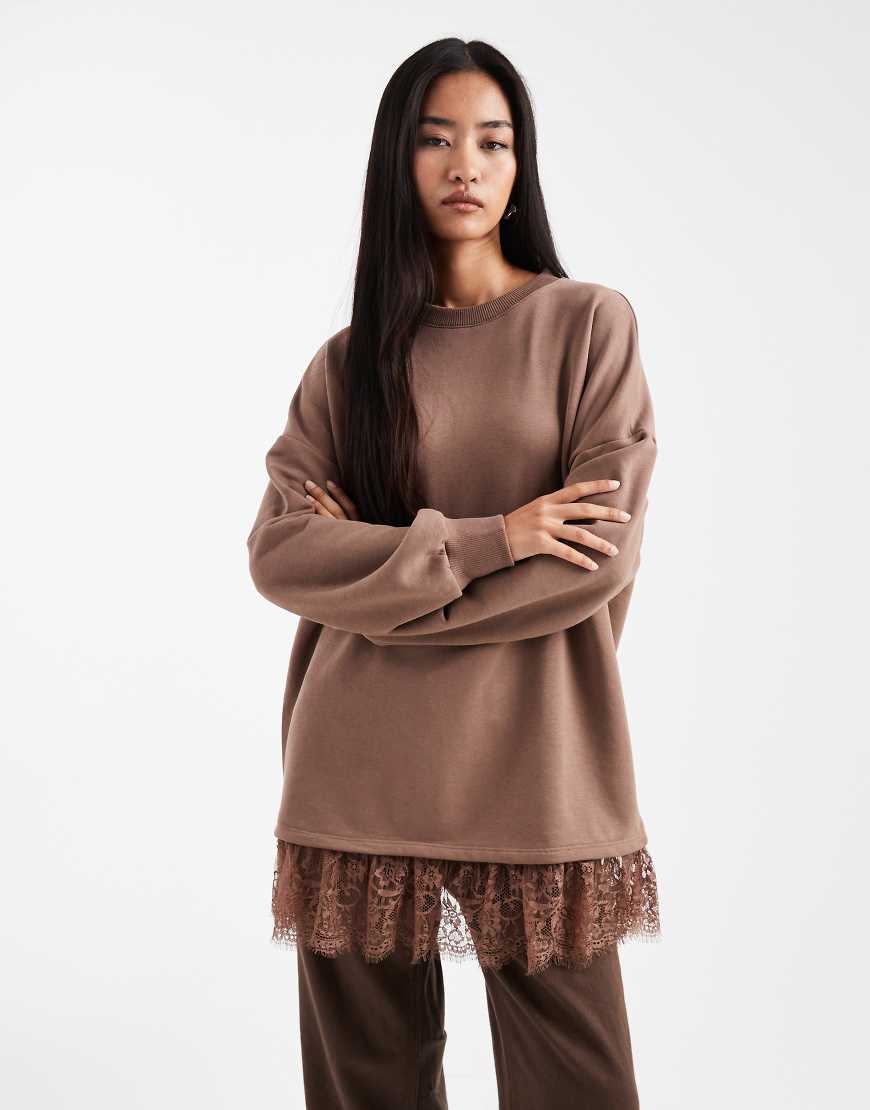 Miss Selfridge - Oversize-Sweatshirt mit Spitzensaum-Brown von Miss Selfridge