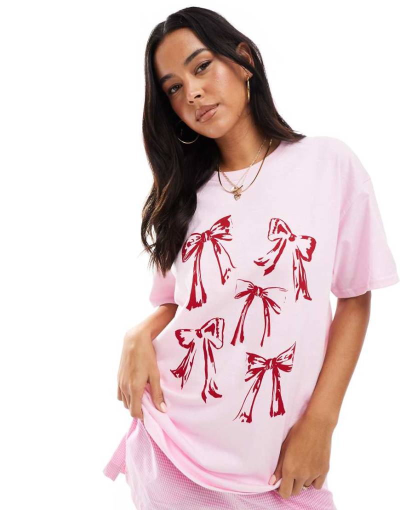 Miss Selfridge - Oversize-T-Shirt in Rosa mit Schleifenprints von Miss Selfridge