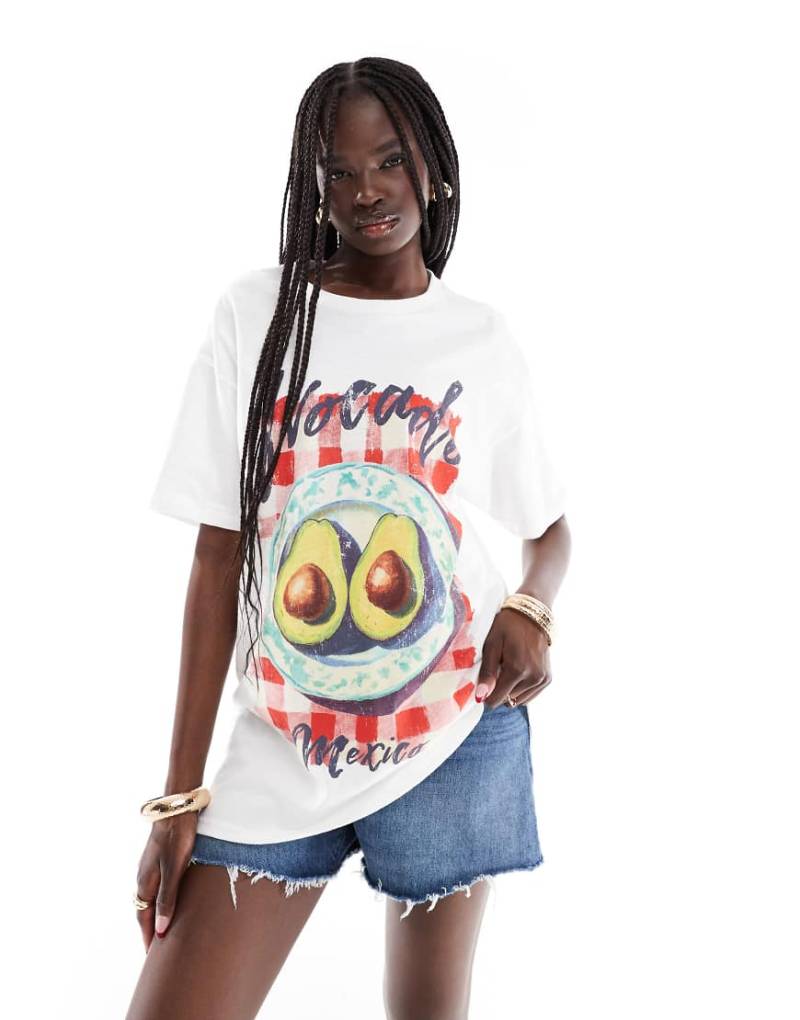 Miss Selfridge - Oversize-T-Shirt in Weiß mit „Avocado"-Print und Vichy-Karo von Miss Selfridge