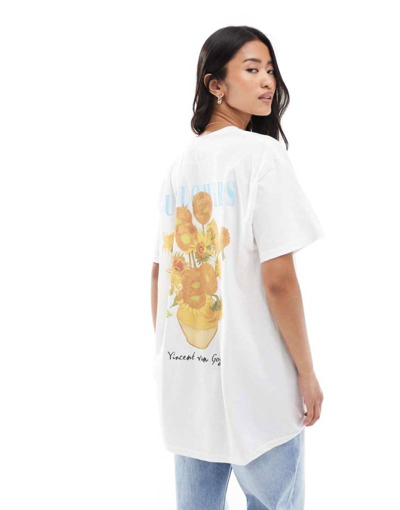 Miss Selfridge - Oversize-T-Shirt in Weiß mit Sonnenblumen-Print von Miss Selfridge