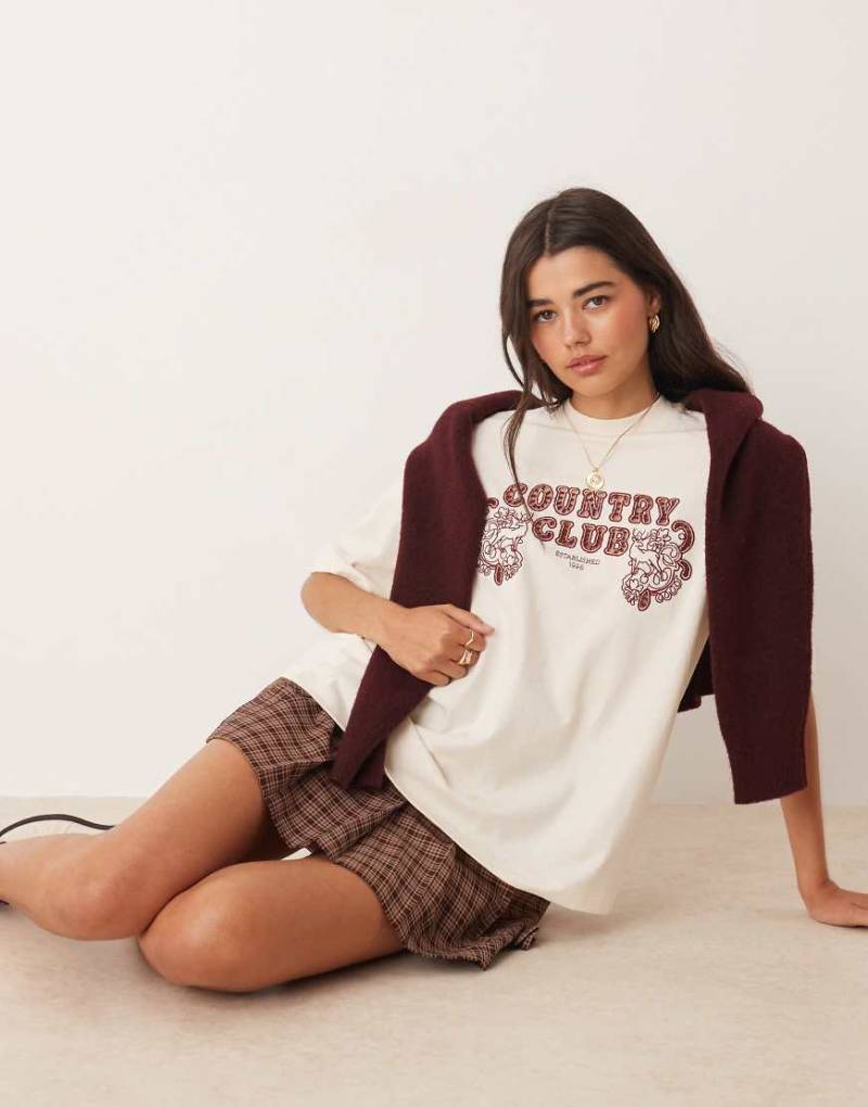 Miss Selfridge - Oversize-T-Shirt mit „Country Club"-Print-Weiß von Miss Selfridge