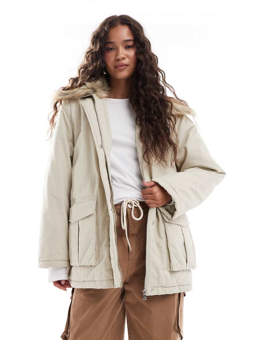 Miss Selfridge - Parka in Steinbeige mit Kunstpelz-Kragen-Neutral von Miss Selfridge