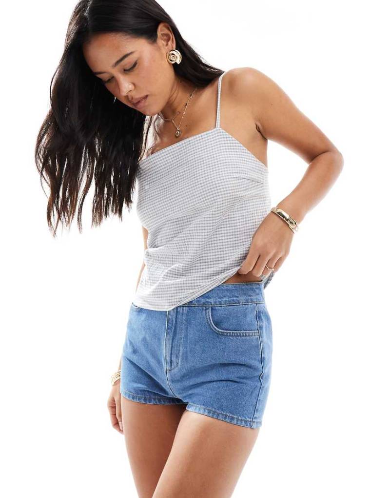 Miss Selfridge - Sehr kurze Jeans-Shorts in mittlerer Waschung-Blau von Miss Selfridge