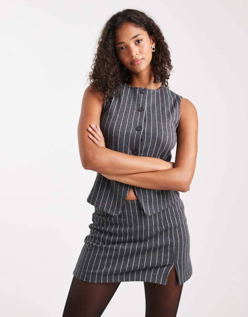 Miss Selfridge - Skort aus Jersey mit Nadelstreifen, Kombiteil-Grau von Miss Selfridge