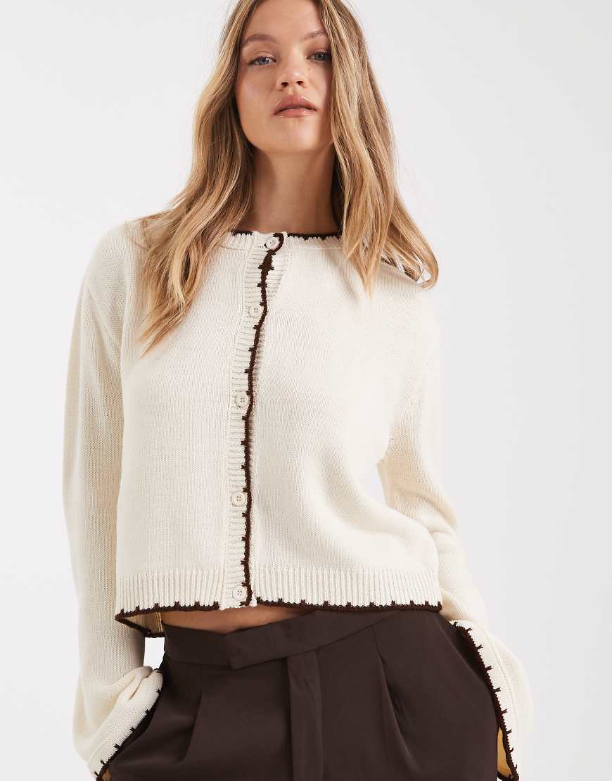 Miss Selfridge - Strickjacke in Buttermilchgelb mit breiten Ärmelbündchen und Langettenstich von Miss Selfridge