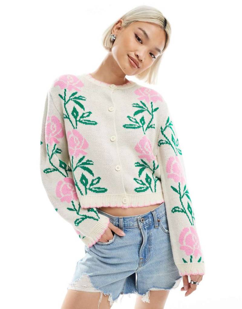 Miss Selfridge - Strickjacke in Cremeweiß mit rosa Blumenmuster und Langettenstich-Bunt von Miss Selfridge