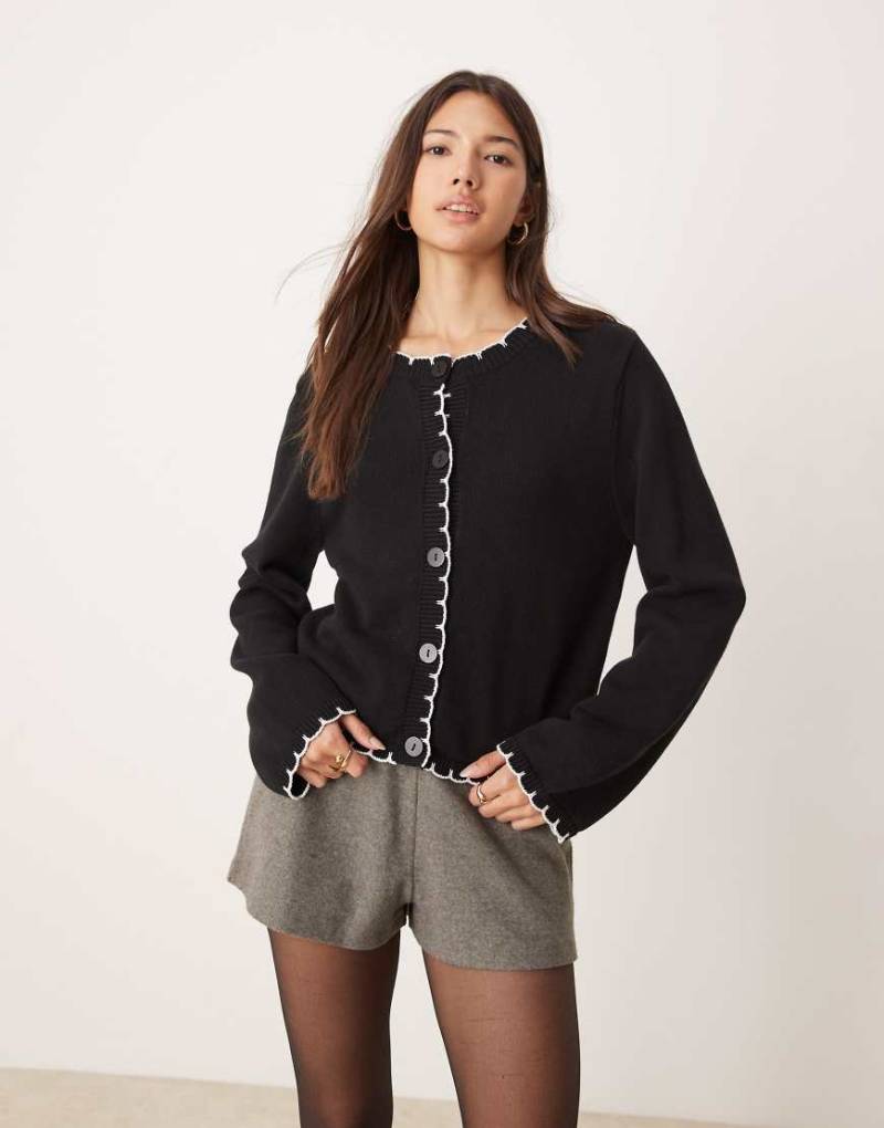 Miss Selfridge - Strickjacke mit Deckenstich-Schwarz Miss Selfridge - Strickjacke mit Deckenstich-Schwarz von Miss Selfridge