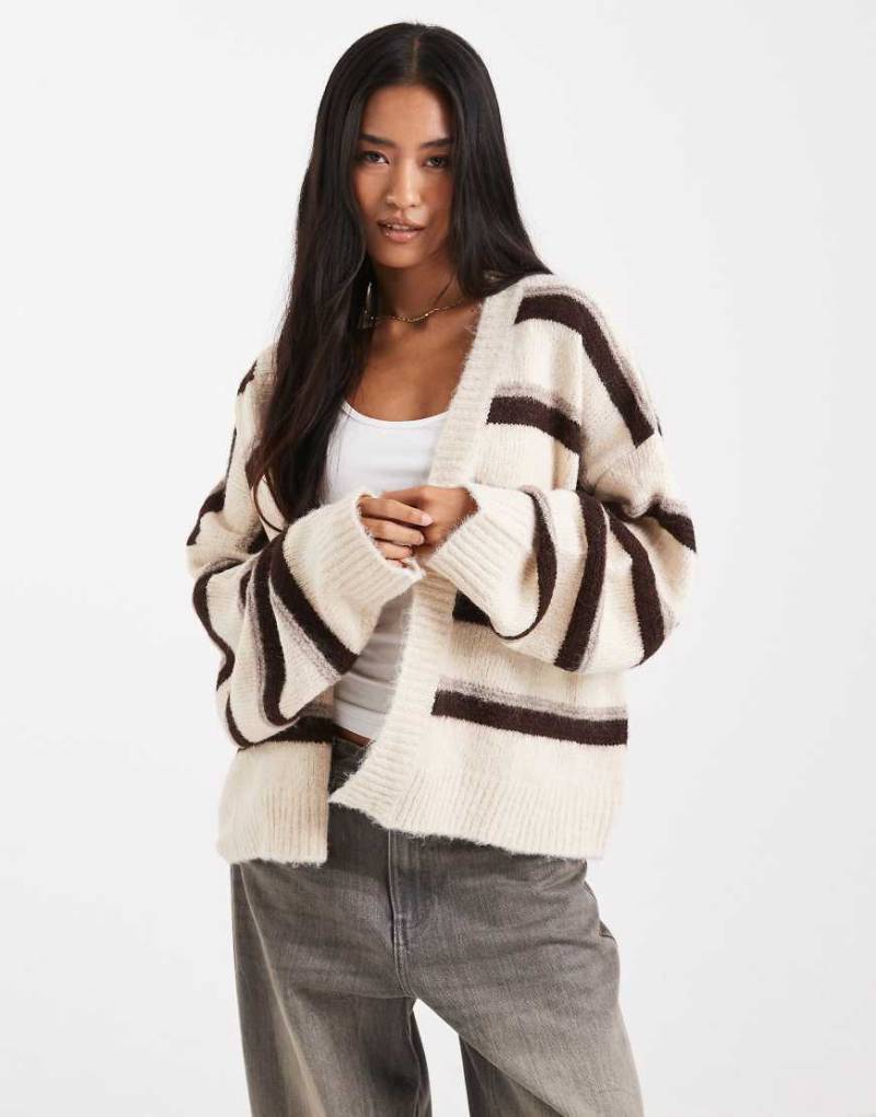 Miss Selfridge - Strickjacke mit offenem Design in Braun gestreift-Keine Farbe von Miss Selfridge