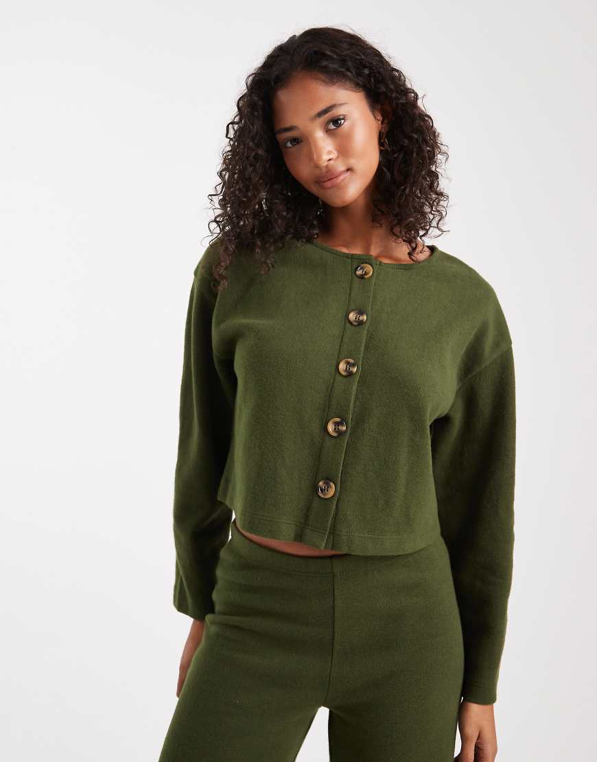 Miss Selfridge - Superweiche Strickjacke in Olivgrün, Kombiteil von Miss Selfridge