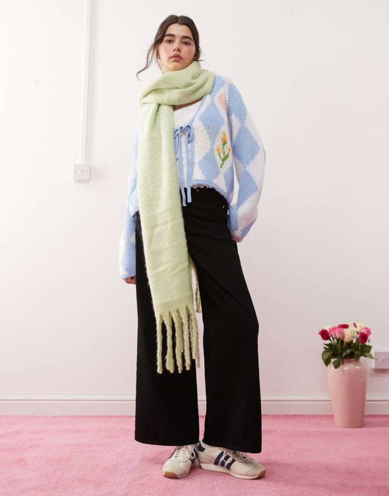 Miss Selfridge - Weit geschnittene Jeans in reinem Schwarz Miss Selfridge - Weit geschnittene Jeans in reinem Schwarz von Miss Selfridge