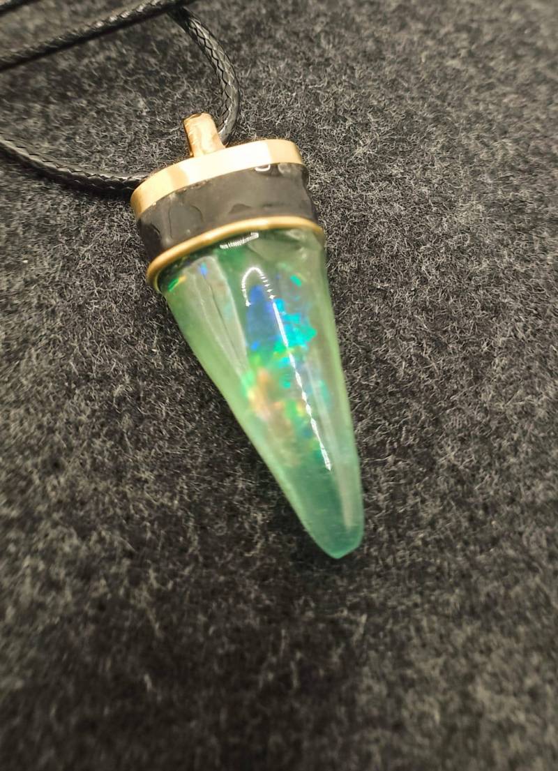 Schöner Artopal Anhänger „Rainbow Icicle" Schöner Artopal Anhänger „Rainbow Icicle" von MissArtOpal