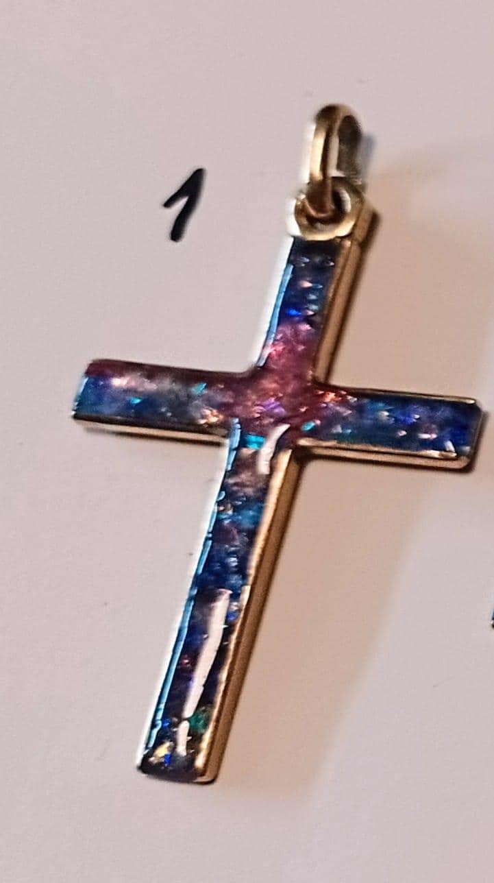 Schönes Artopal Kreuz in Blau-Violett-Tönen von MissArtOpal