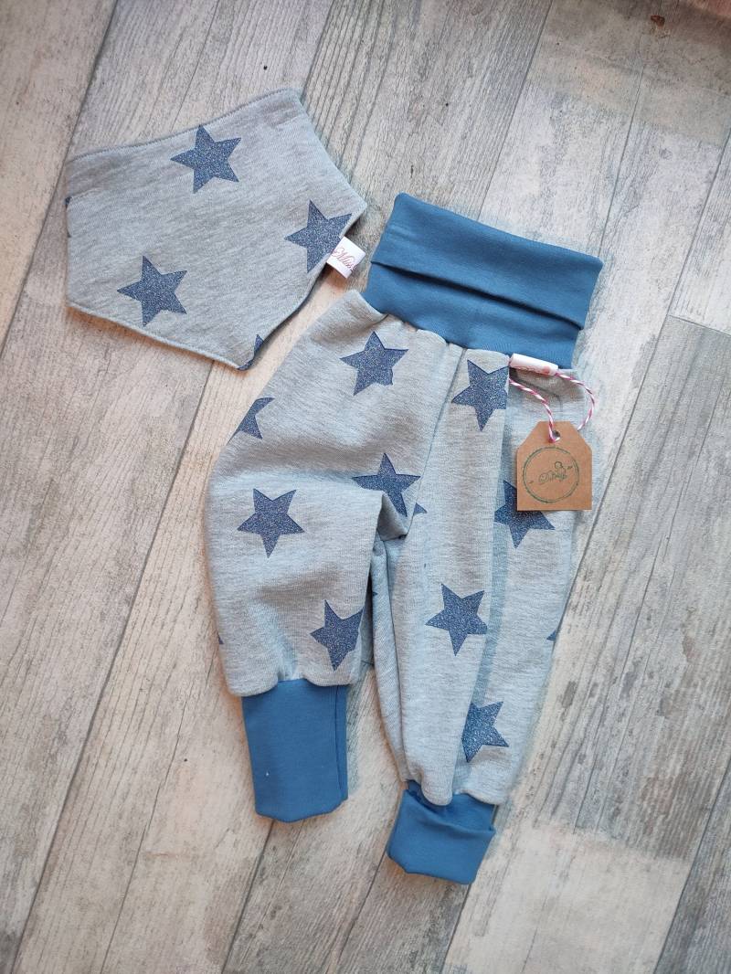 Pumphose Glitzer Sterne Blau-Grau Halstuch von MissDarcyDE